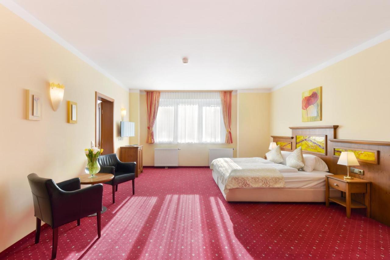 Appartements Cella Central เซลล์อัมเซ ภายนอก รูปภาพ