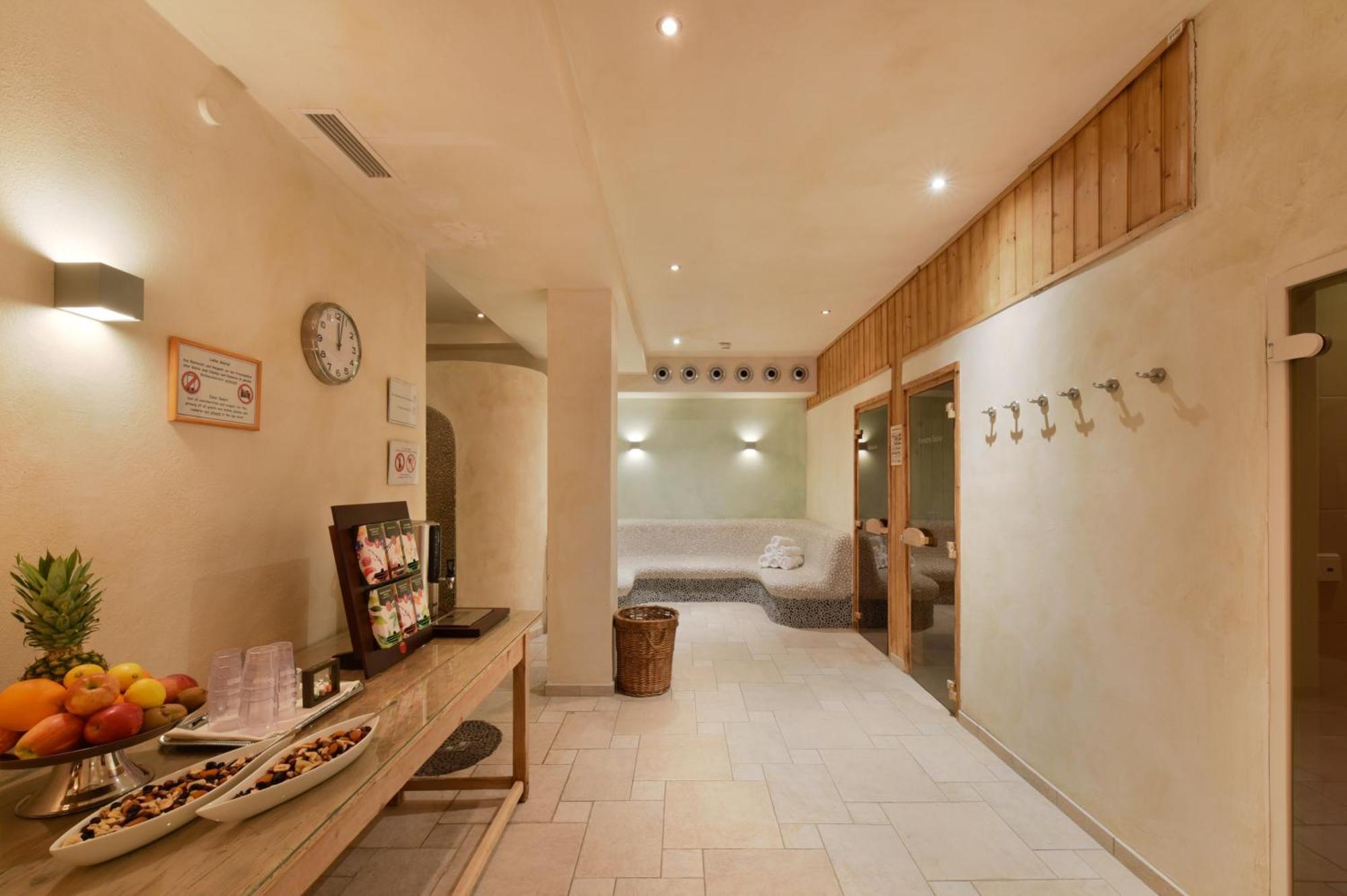 Appartements Cella Central เซลล์อัมเซ ภายนอก รูปภาพ